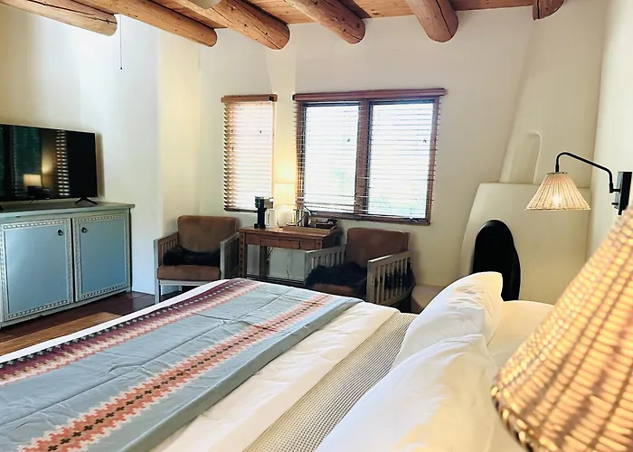 Hacienda Del Sol Historic B&B Taos