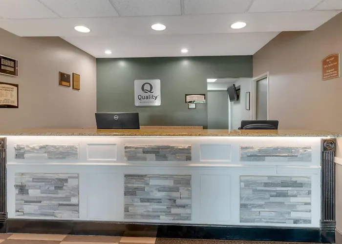 Quality Inn Mauston I-90