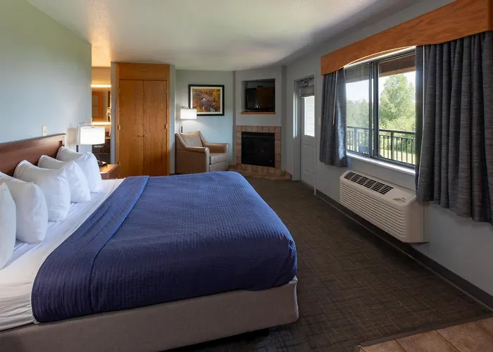 Black Beach Inn By Grandstay Silver Bay
