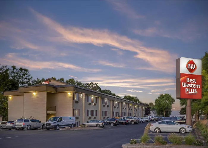 Best Western Plus Prairie Inn Albany