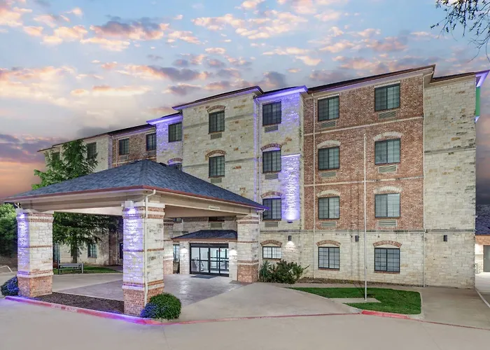 Holiday Inn Express And Suites Granbury By Ihg