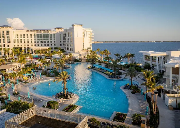 Sunseeker Florida Gulf Coast, Curio Collection Hilton