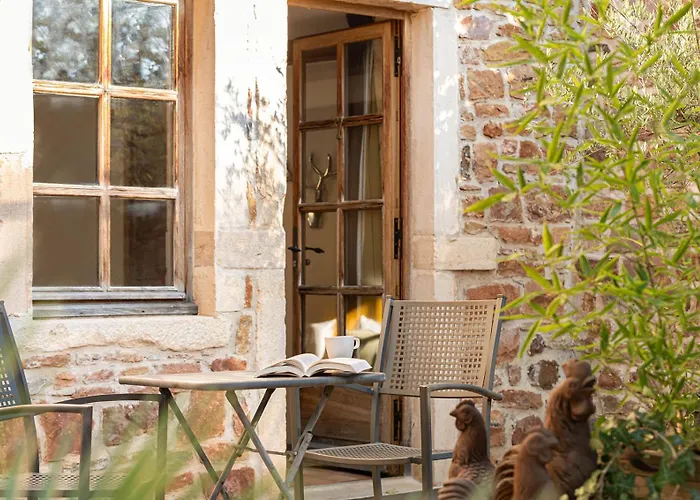 Logis Hôtel et Spa le Savigny