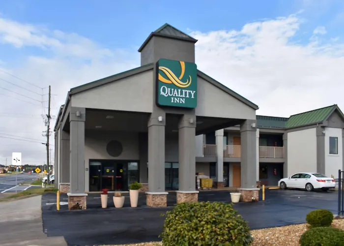 Quality Inn Calhoun North I-75