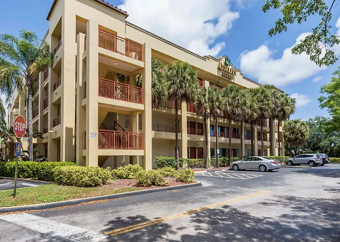 Boca Suites Deerfield Beach; Surestay Collection By BW