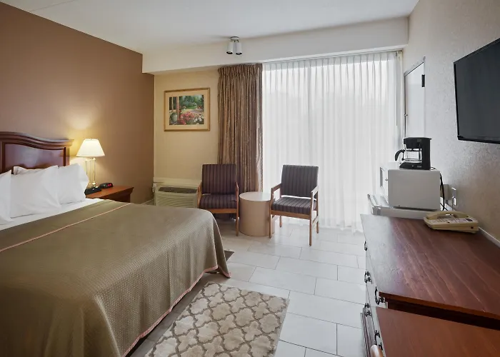 Howard Johnson By Wyndham Toms River