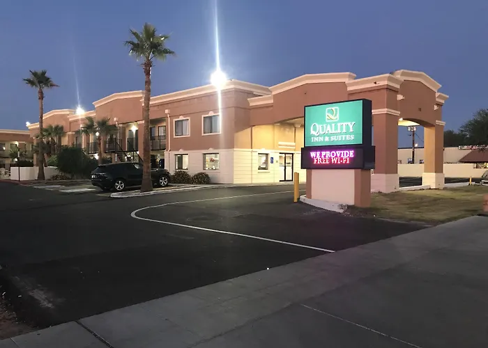 Quality Inn & Suites Near Downtown Mesa