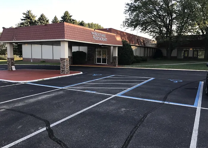 Ramada By Wyndham Albert Lea
