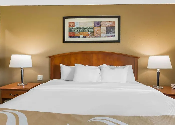 Quality Inn & Suites Sevierville - Pigeon Forge