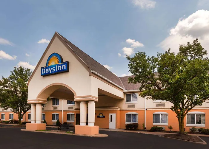 Days Inn By Wyndham Milan Sandusky South