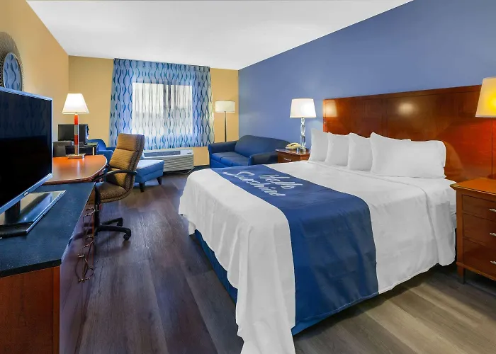 Days Inn By Wyndham Milan Sandusky South