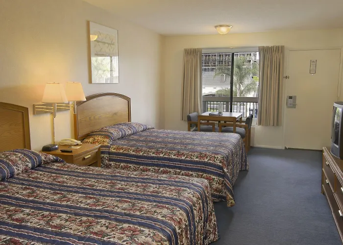 Anaheim Hotels With Jacuzzi in Room
