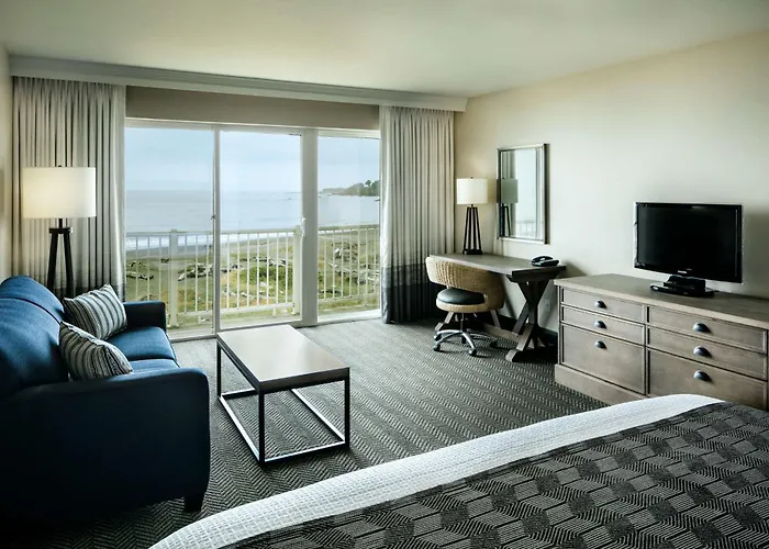 Beachfront Inn Brookings