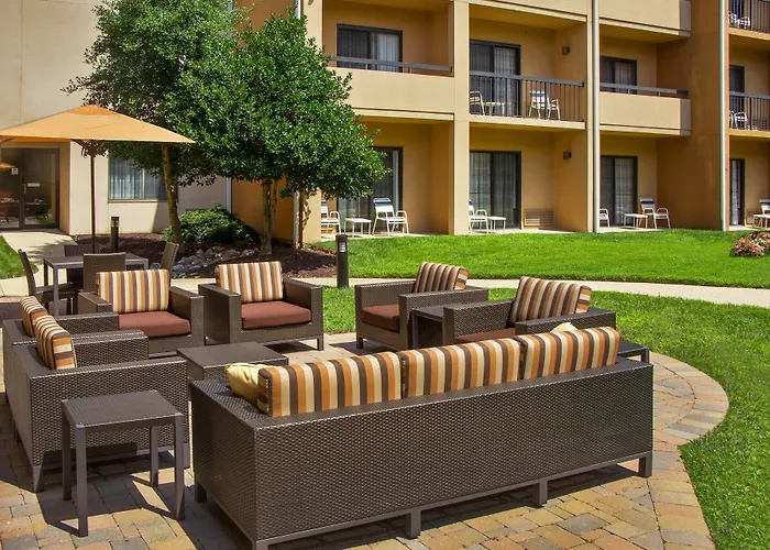 Courtyard By Marriott Annapolis Hotel