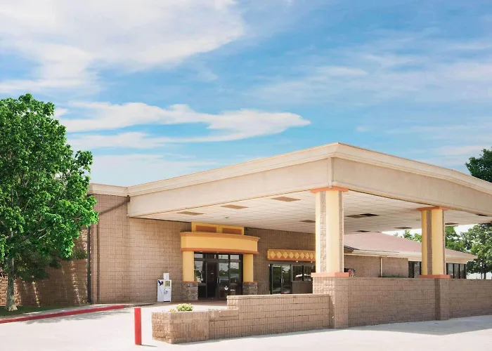Travelodge By Wyndham Enid