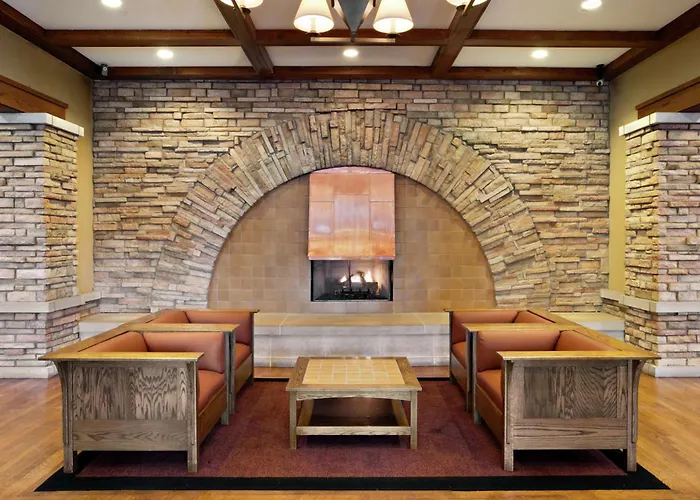 Doubletree By Hilton Libertyville-Mundelein