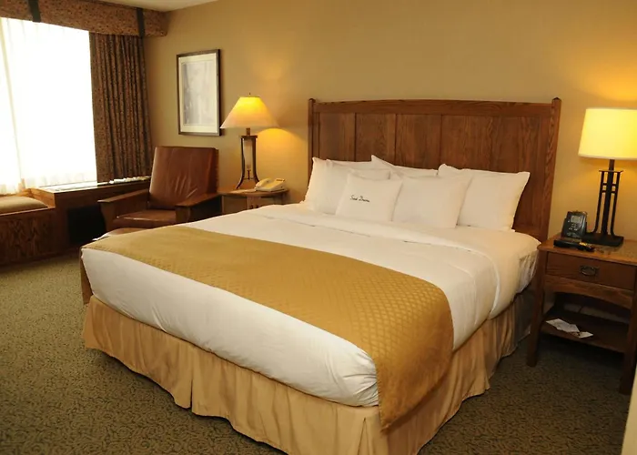 Doubletree By Hilton Libertyville-Mundelein