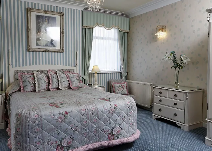 Livermead Cliff Hotel