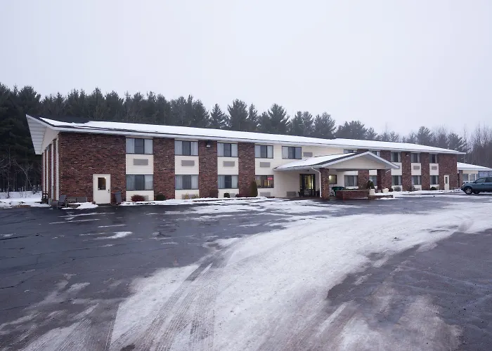 Travelodge By Wyndham Merrill