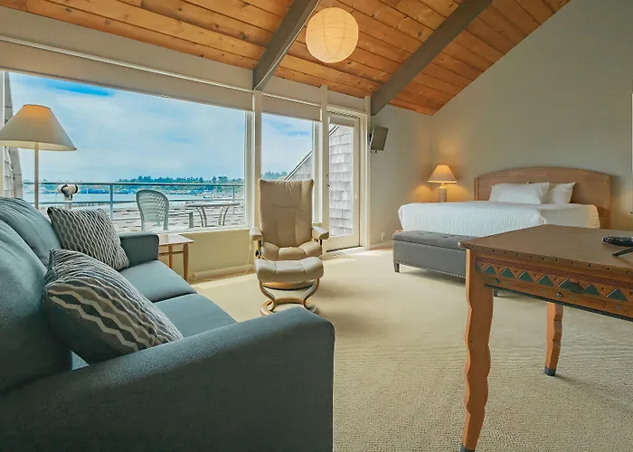 Embarcadero Resort Newport