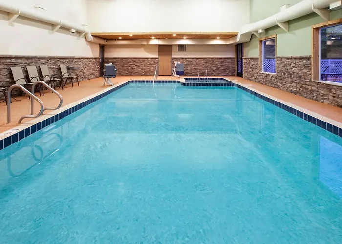 Days Inn By Wyndham Cadillac