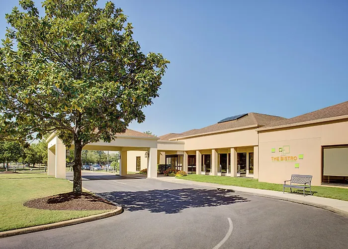 Courtyard By Marriott Memphis Airport