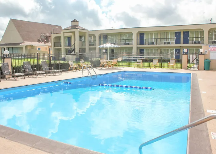 Rose Garden Inn & Suites Thomasville