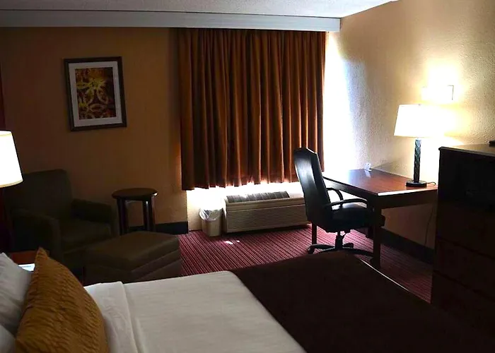 Baymont By Wyndham Richmond Ky Hotel