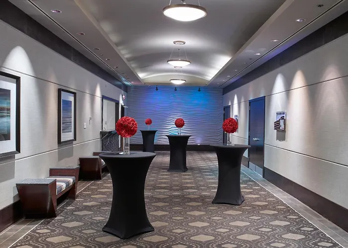 Delta Hotels By Marriott Edmonton Centre Suites
