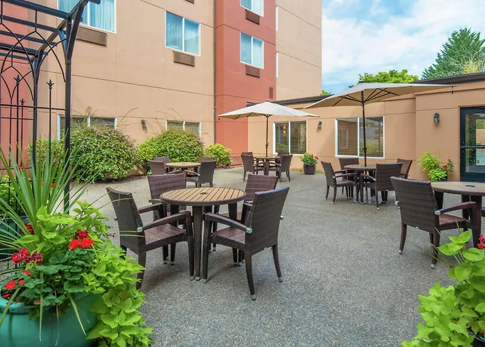 Doubletree By Hilton Portland Tigard