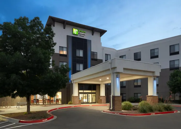 Holiday Inn Express & Suites Albuquerque Historic Old Town By Ihg