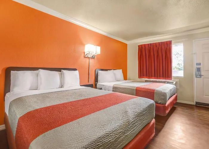 Motel 6-Fresno, Ca - Belmont Ave