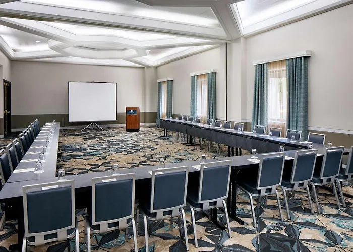 Doubletree By Hilton Nashua