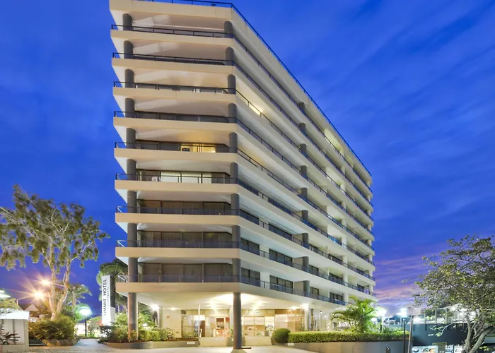 Summit Apartments
