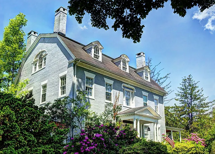 Simsbury 1820 House