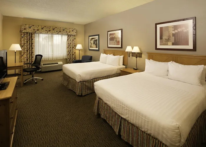 Red Lion Inn & Suites Goodyear Newly Renovated