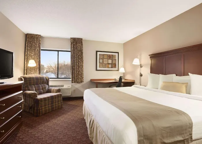 Baymont By Wyndham Sioux Falls