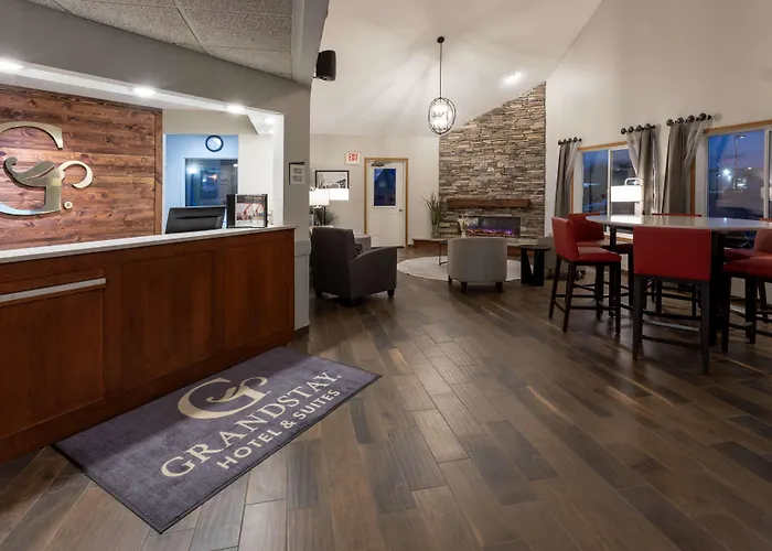 Grandstay Hotel & Suites