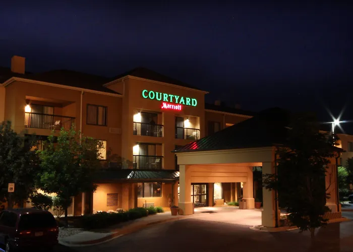 Courtyard By Marriott Flint Grand Blanc Hotel