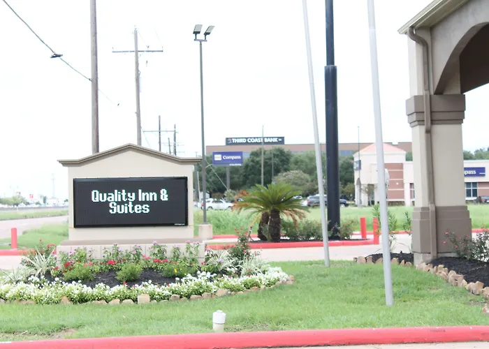 Quality Inn & Suites Port Arthur - Nederland