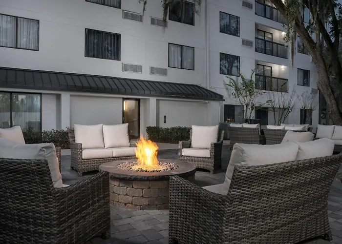Courtyard By Marriott Orlando East/Ucf Area Hotel Alafaya
