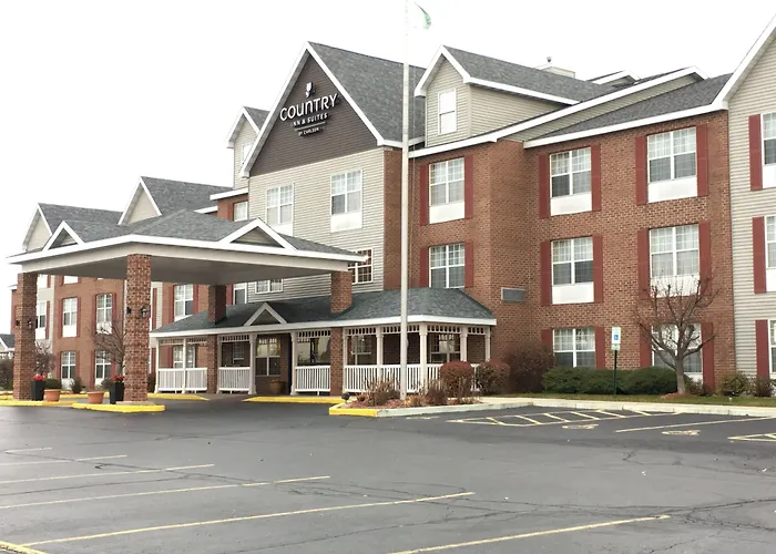 Kenosha Hotels With Jacuzzi in Room