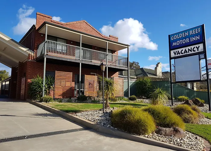 Golden Reef Motor Inn