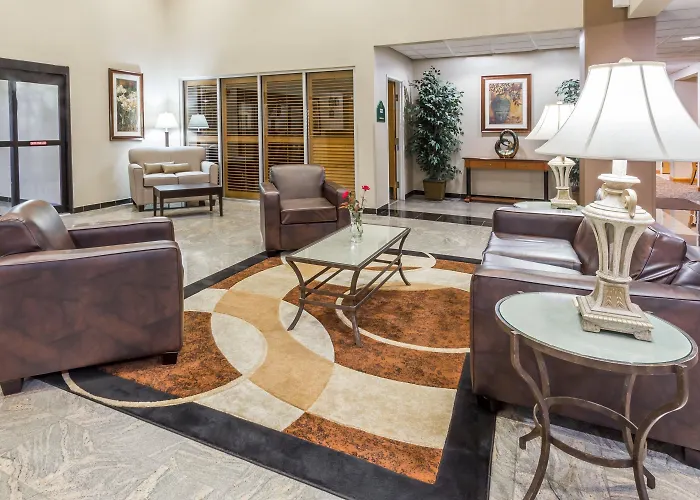 Wingate By Wyndham Joliet Hotel