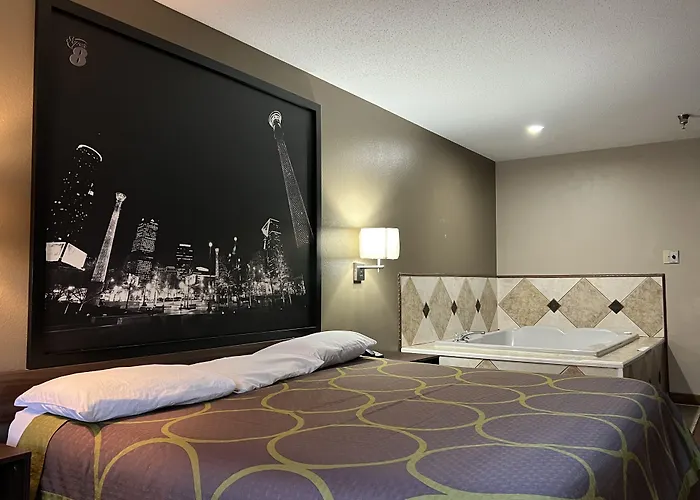 Super 8 By Wyndham Norcross/I-85 Atlanta Hotel