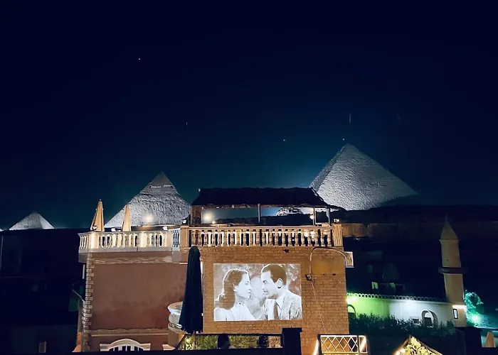 Karnak Pyramids View Inn