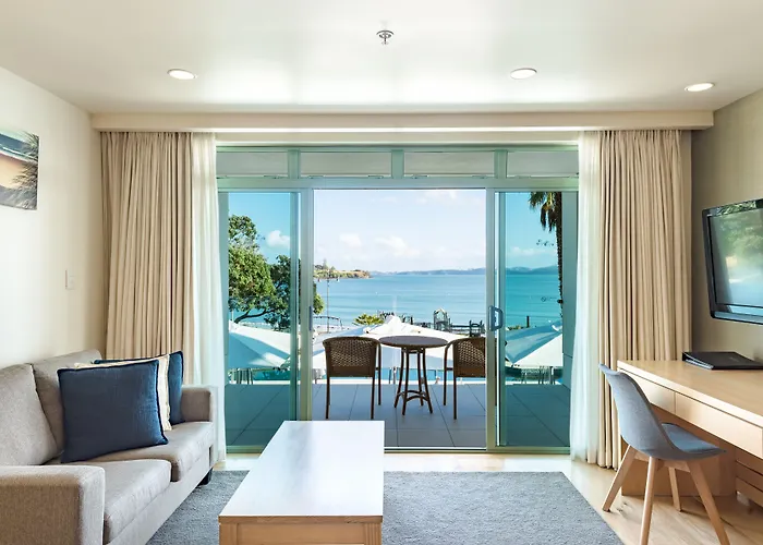 Paihia Hotels With Jacuzzi in Room