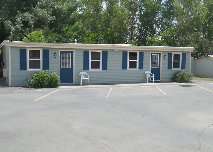 Salida Inn & Monarch Suites