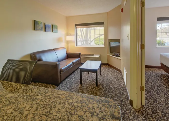 Leconte Hotel & Convention Center, An Ascend Collection Hotel