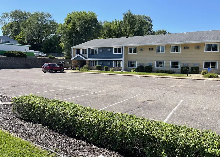 Nichols Inn & Suites Hastings